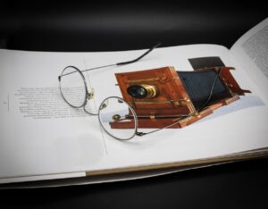 Book Review The Nightingale (Kristin Hannah)